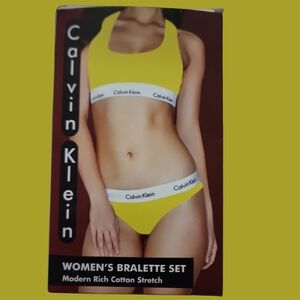 Calvin Klein Yellow Bralette Set Size Large New In Box